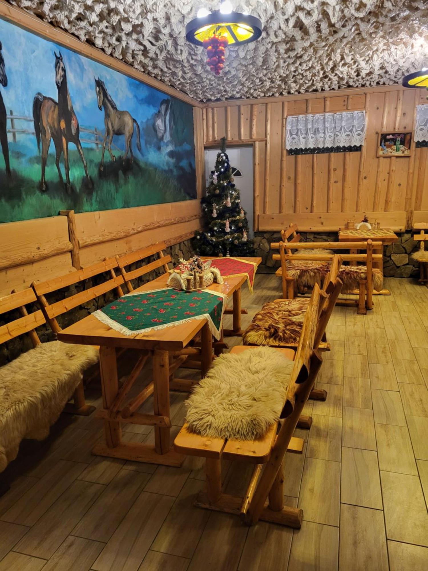 Bed and Breakfast Glamping Gliczarow Klapnioki Leśnica Esterno foto
